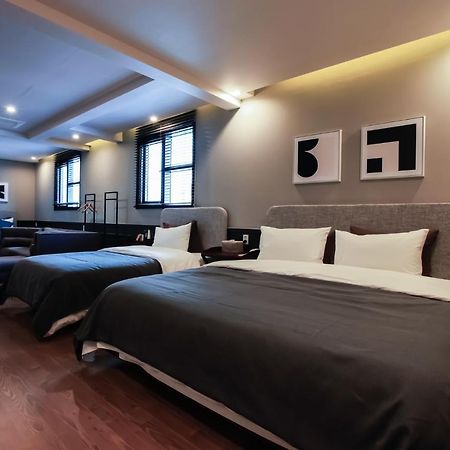 Brown-Dot Hotel Yangjeong Busan Esterno foto