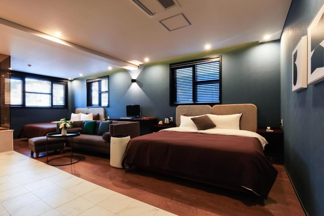 Brown-Dot Hotel Yangjeong Busan Esterno foto