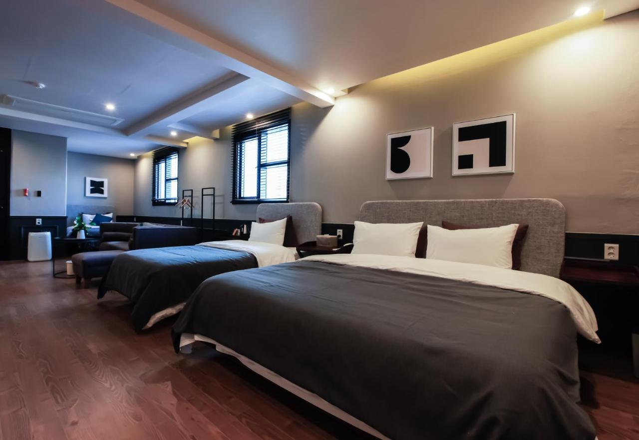 Brown-Dot Hotel Yangjeong Busan Esterno foto