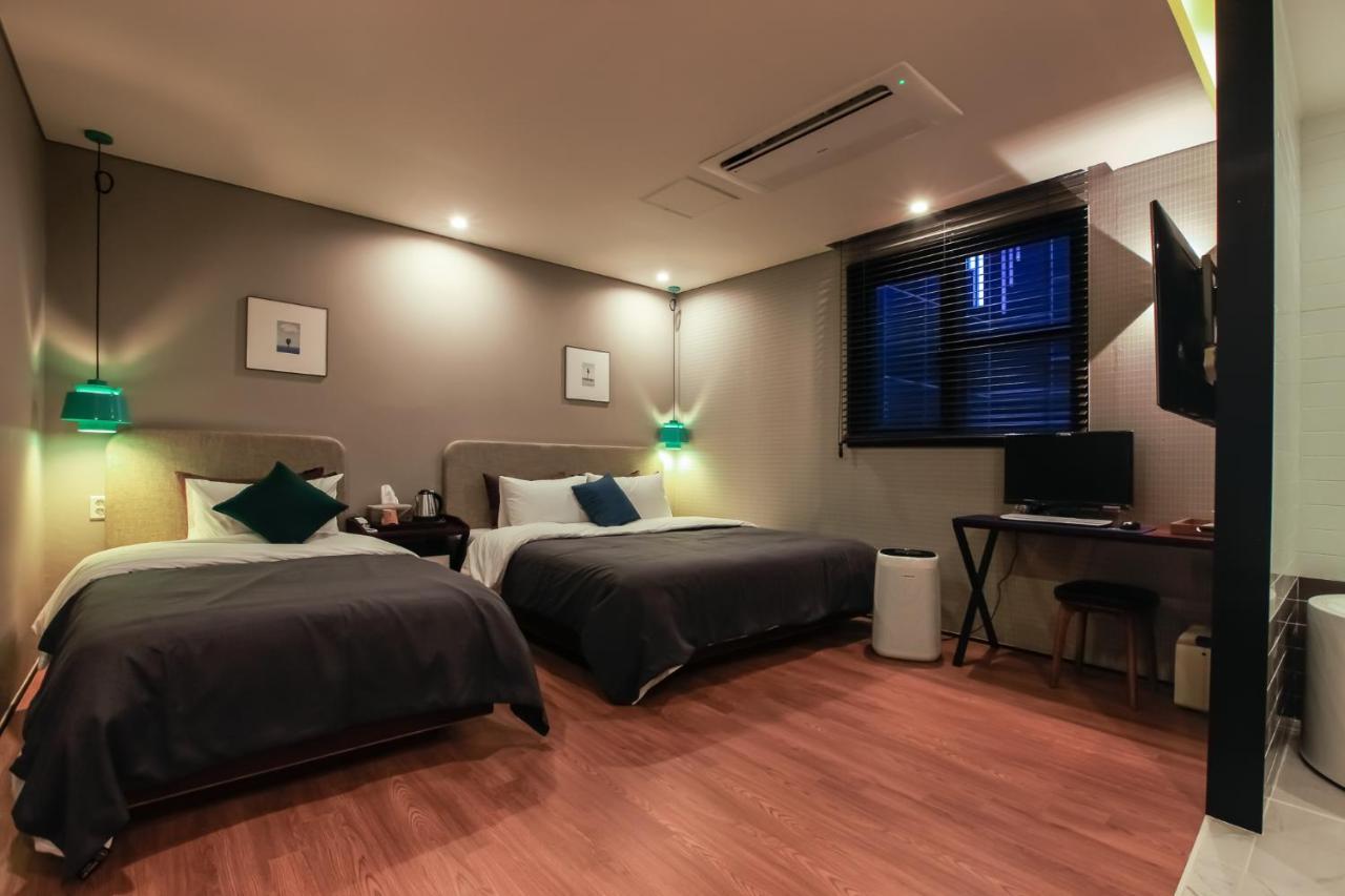 Brown-Dot Hotel Yangjeong Busan Esterno foto