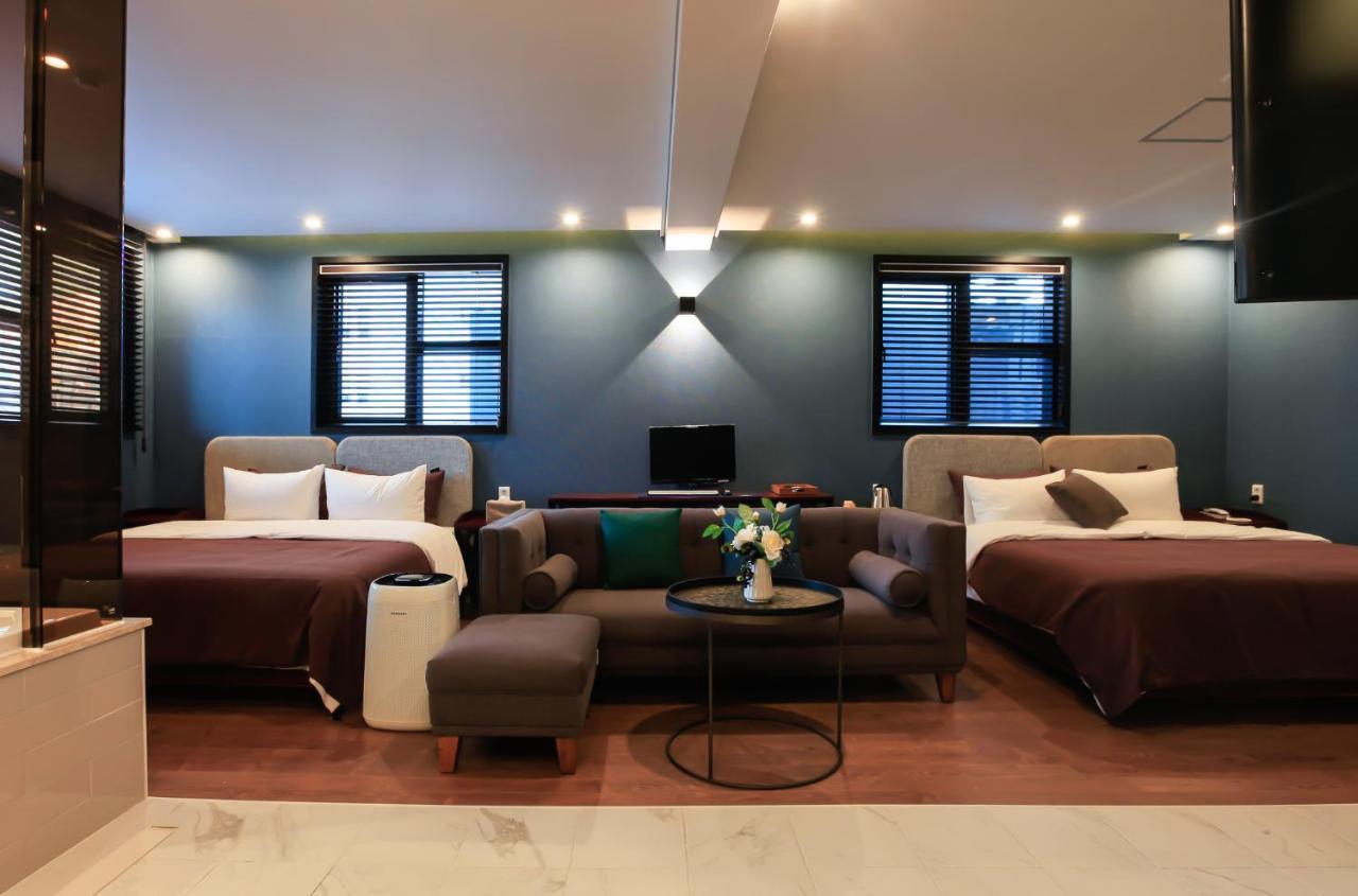 Brown-Dot Hotel Yangjeong Busan Esterno foto